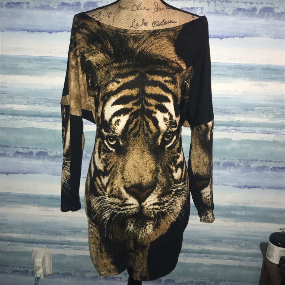 Gorgeous tiger long sleeve soft T-shirt dress